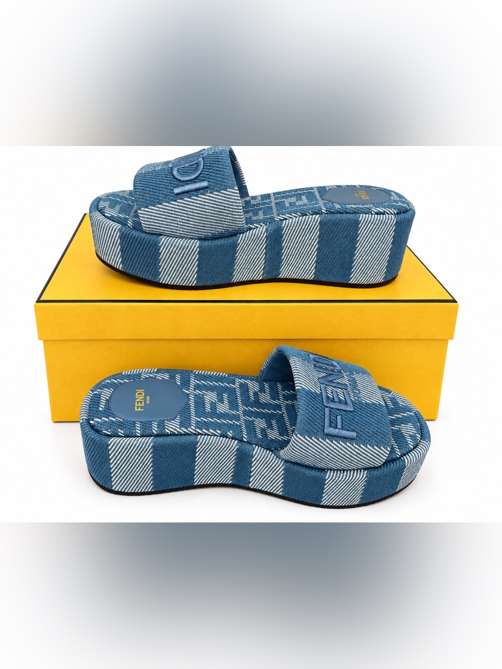 Fendi Sunshine FF Jacquard Platform Slides Blue Ivory Size 40 New With Box